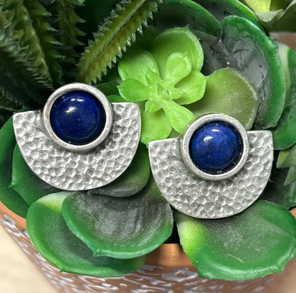 Rustic earrings with lapis